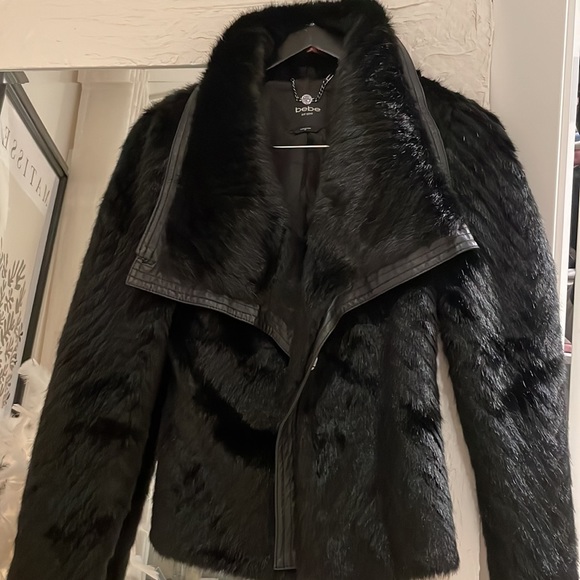 Perfect condition BEBE faux fur jacket - Picture 2 of 4